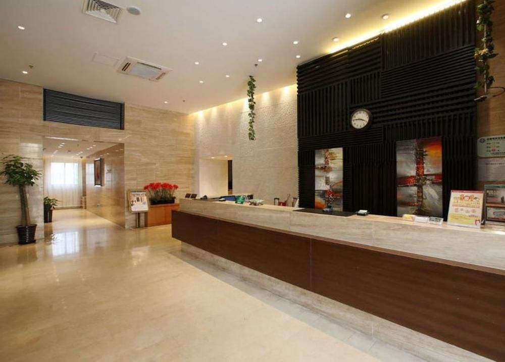 Ji Hotel Shanghai Jingan Temple Kangding Road Extérieur photo