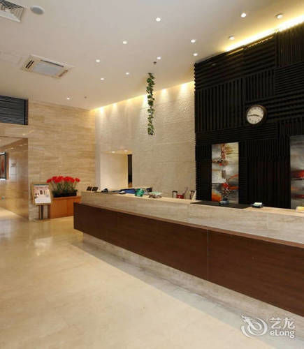 Ji Hotel Shanghai Jingan Temple Kangding Road Extérieur photo