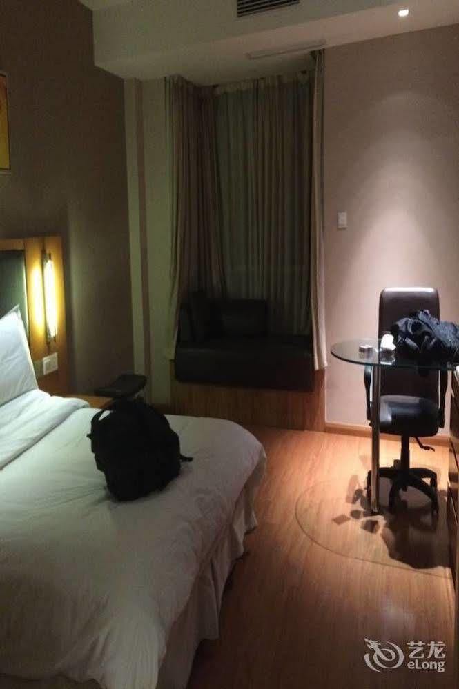 Ji Hotel Shanghai Jingan Temple Kangding Road Extérieur photo